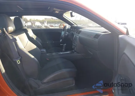 2011 Dodge Challenger Srt8 from USA, damaged, VIN 2B3CJ7DJ4BH561971